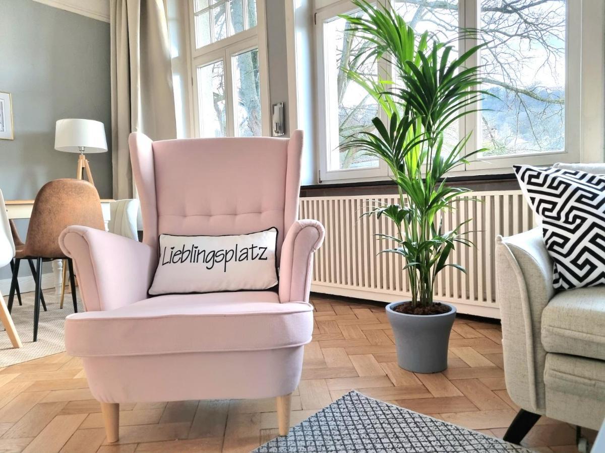 האמלן Charysma - Jugendstil Trifft Moderne, Schlafzimmer Mit Smart-Tv, Tischfussball, Darts, Parkplatz מראה חיצוני תמונה